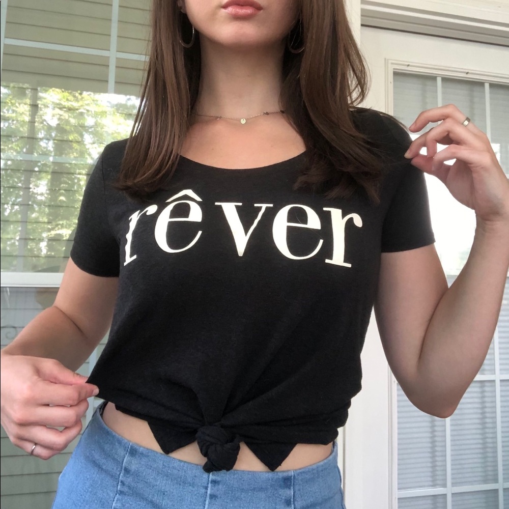 Forever 21 black tee